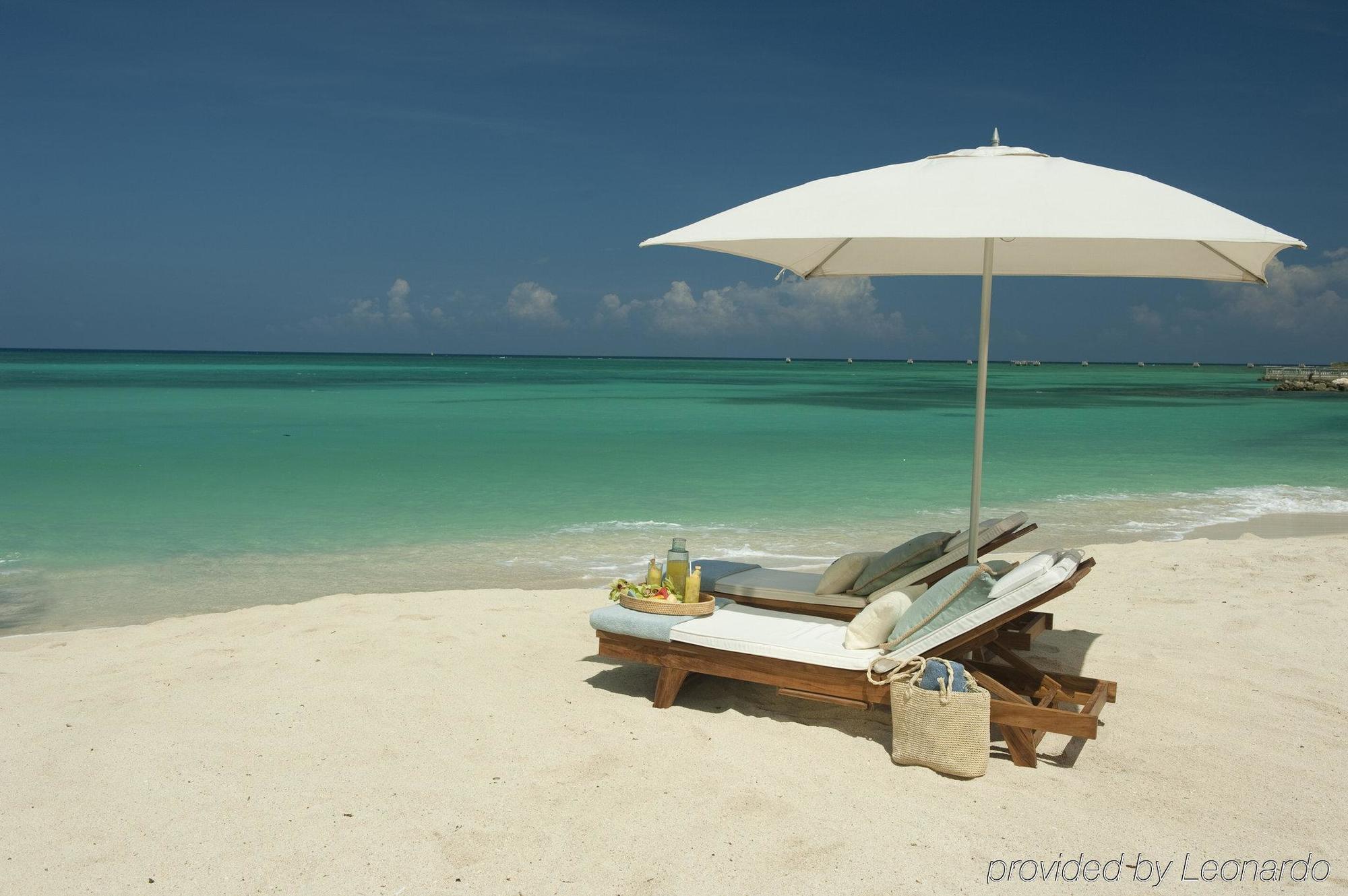 Sandals Inn All Inclusive - Couples Only (Adults Only) مونتيغو باي المظهر الخارجي الصورة