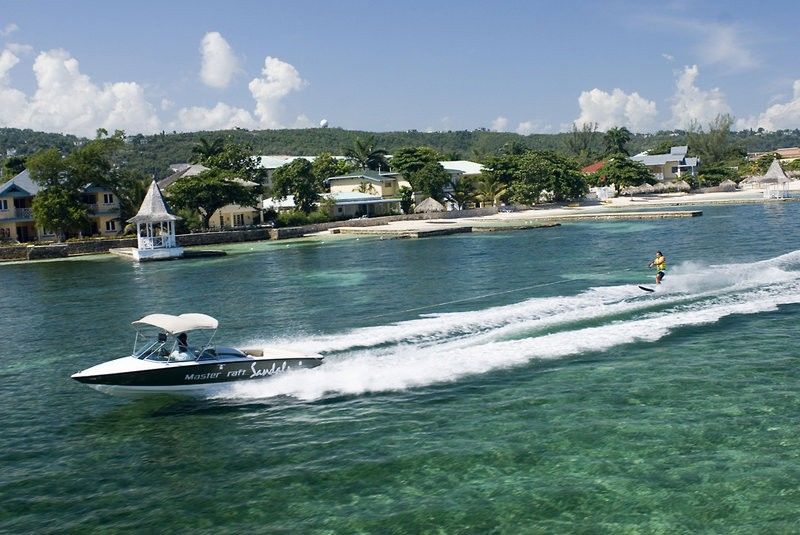 Sandals Inn All Inclusive - Couples Only (Adults Only) مونتيغو باي المظهر الخارجي الصورة