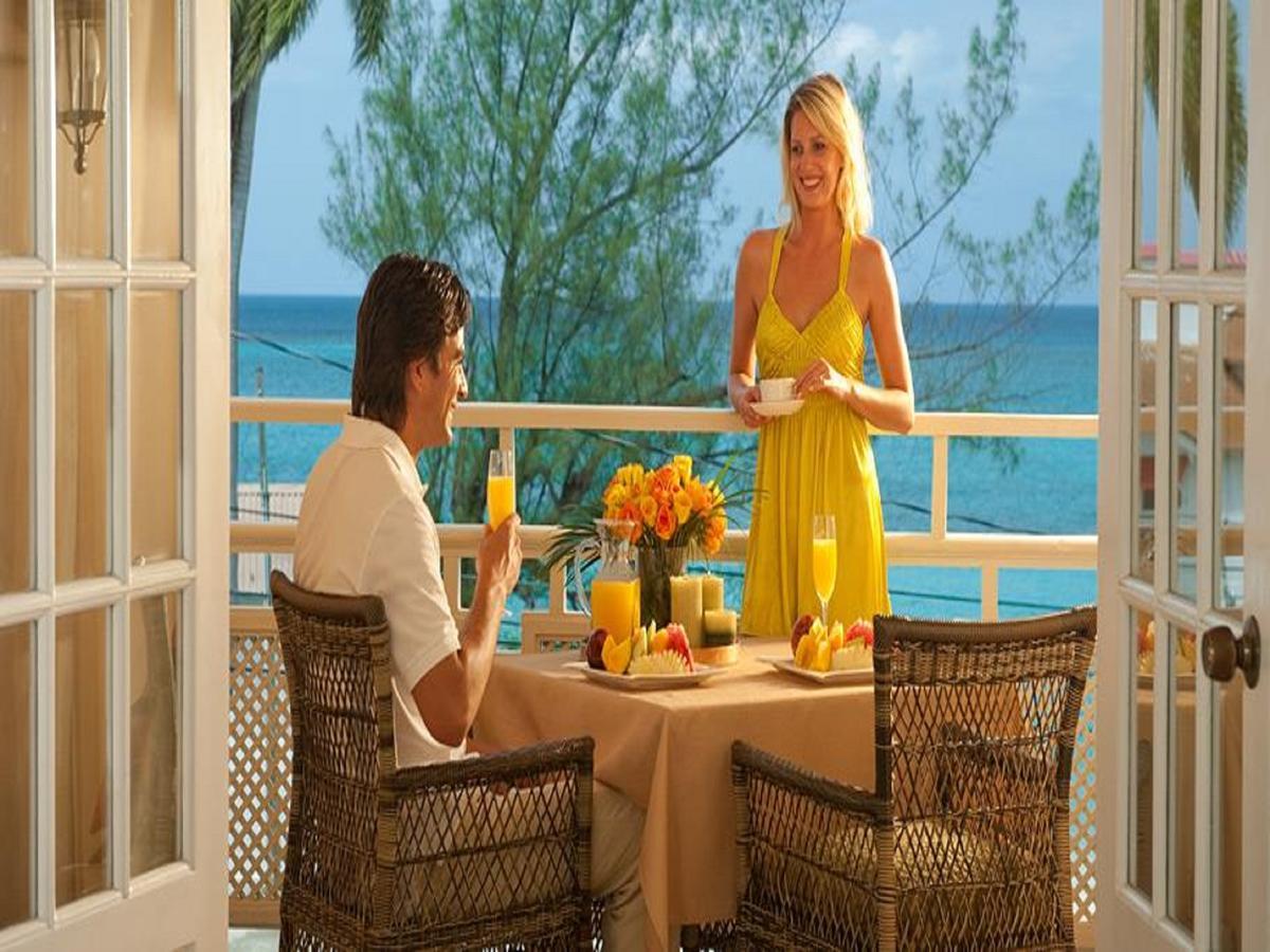 Sandals Inn All Inclusive - Couples Only (Adults Only) مونتيغو باي المظهر الخارجي الصورة
