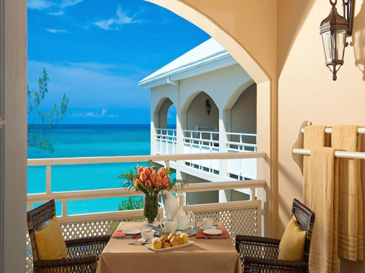 Sandals Inn All Inclusive - Couples Only (Adults Only) مونتيغو باي المظهر الخارجي الصورة