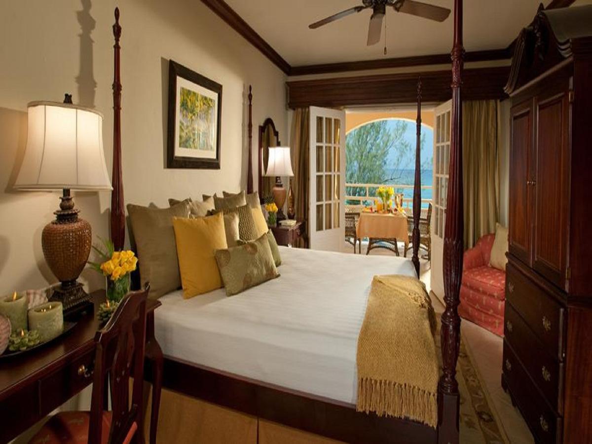 Sandals Inn All Inclusive - Couples Only (Adults Only) مونتيغو باي الغرفة الصورة